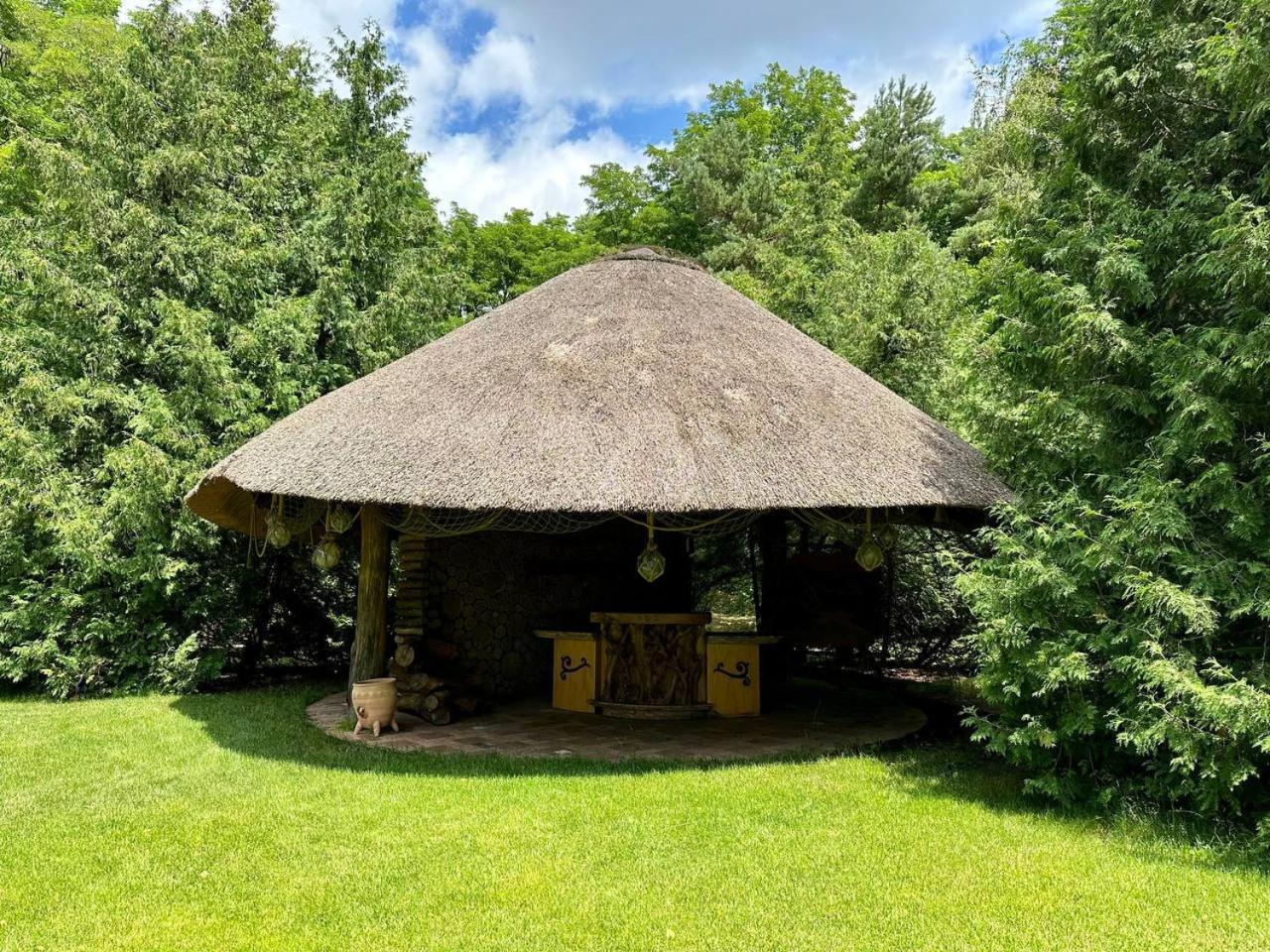 Pereyaslav-Khmelʼnytsʼkyy Secret Resort Club מראה חיצוני תמונה